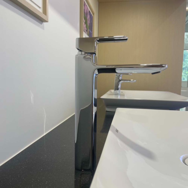 Vòi chậu lavabo nóng lạnh INAX LFV-5012SH
